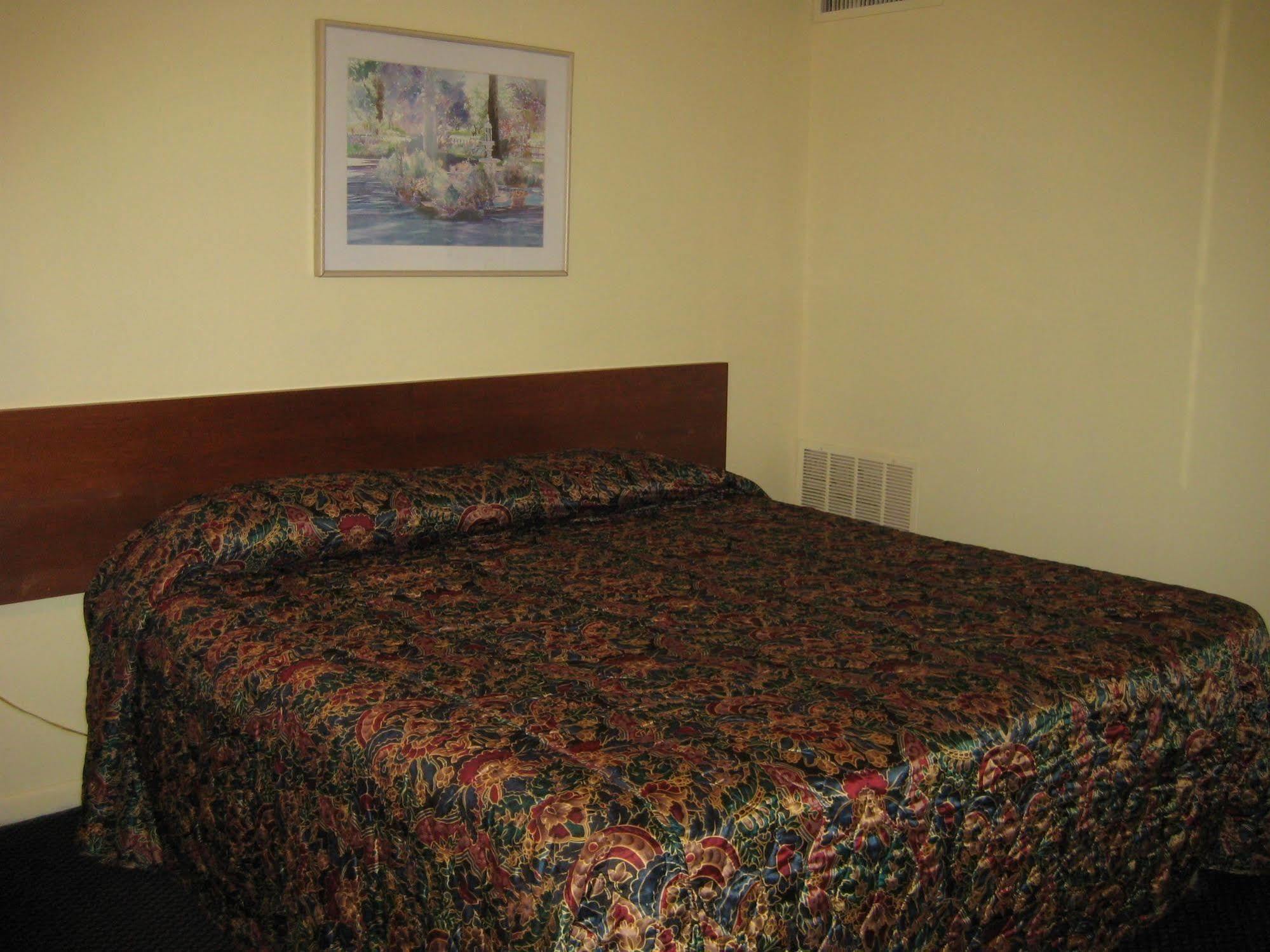 Guest House Motel Chanute Extérieur photo